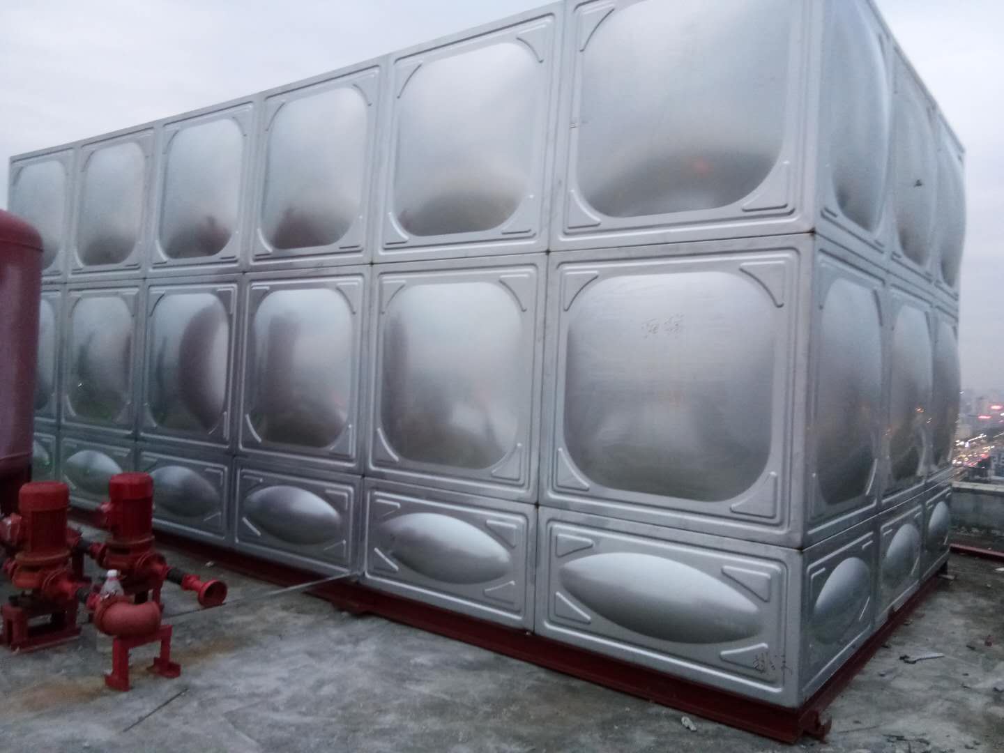 千凱不銹鋼水箱，咨詢電話0771-3903136